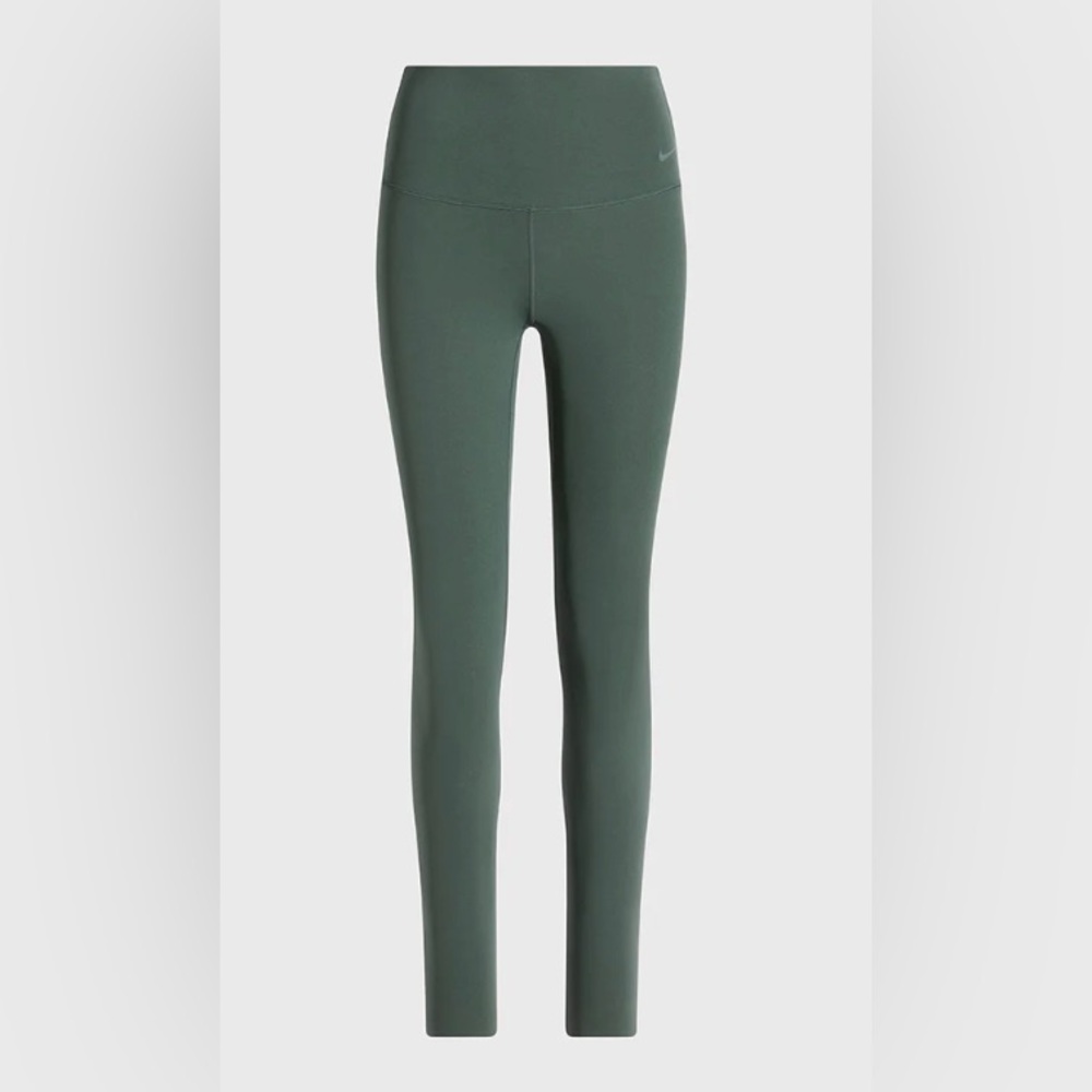 Nike NWT High Rise 7/8 Leggings in Vintage Green 🌲🌿💚